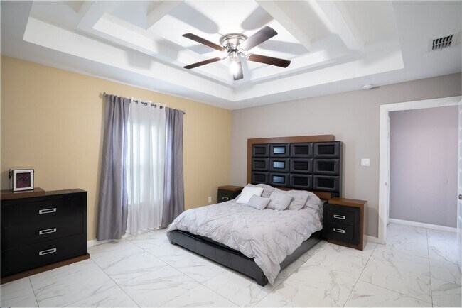 Foto del edificio - 1512 River Bend Dr