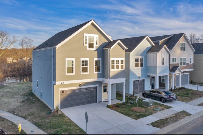 Building Photo - 9038 Henry Thoreau Rd