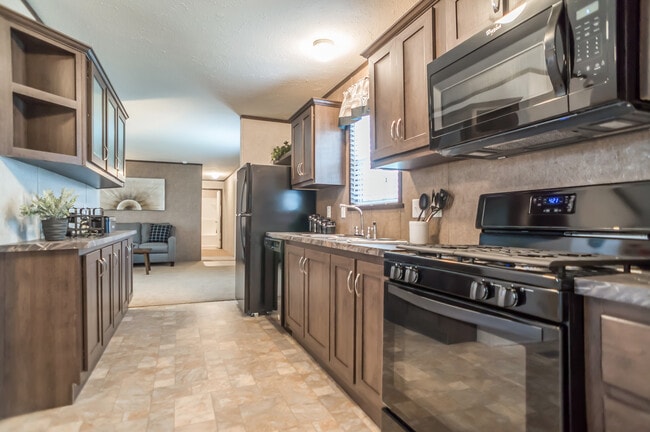 Building Photo - 150 Sweet Briar Dr