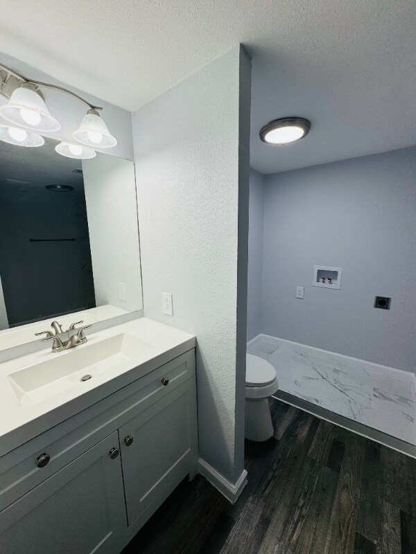 Foto del edificio - 6011 Melody Ln