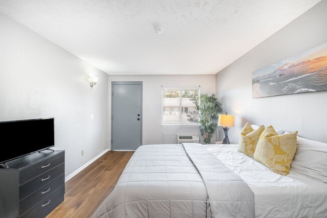 Interior Photo - Studio 48 Apartments