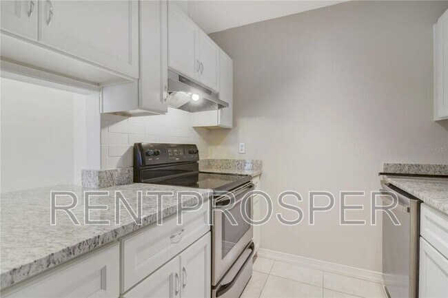 Foto del edificio - 3244 S Semoran Blvd
