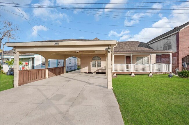 Foto del edificio - 14623 Gainesville St