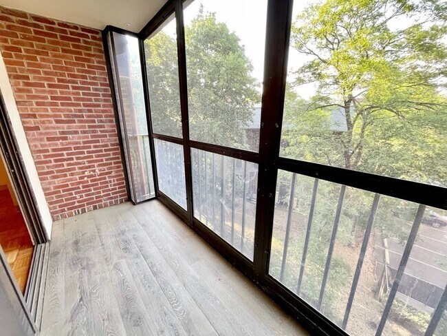 Foto del edificio - 1580 Massachusetts Ave