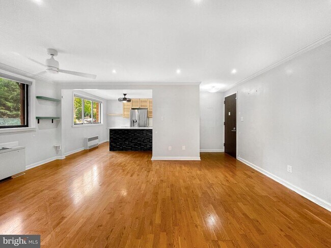 Foto del edificio - 2725 39th St NW