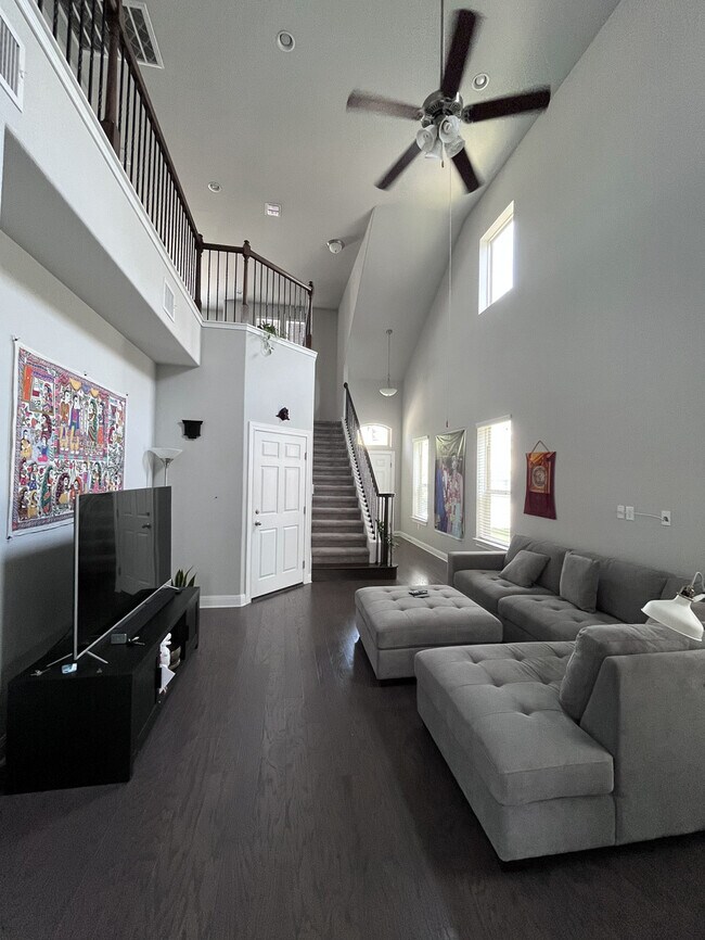 Building Photo - 1005 Boatswain Wy