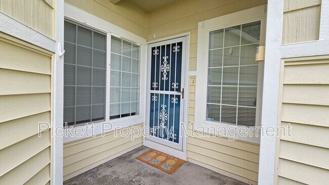 Foto del edificio - 11615 Breckenridge Ln NW