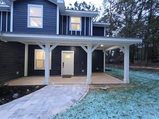 Building Photo - 4699 Meadow Lake Dr