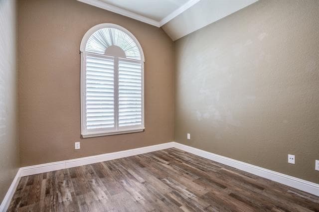 Building Photo - 1609 Broadmoor Dr