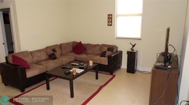 Foto del edificio - 2301 SW 27th Ave