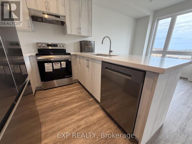 Photo du bâtiment - 1424 19th Ave