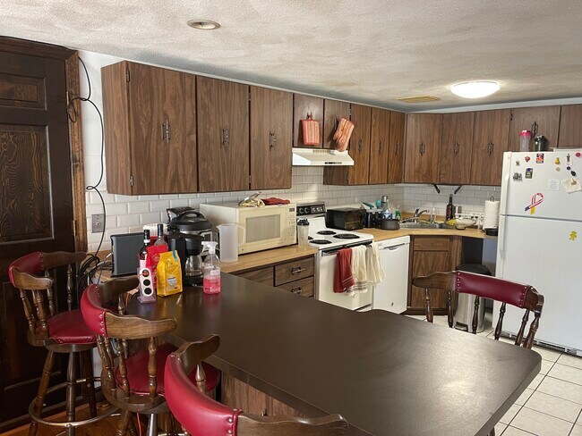 Open Kitchen - 47 Fulton St