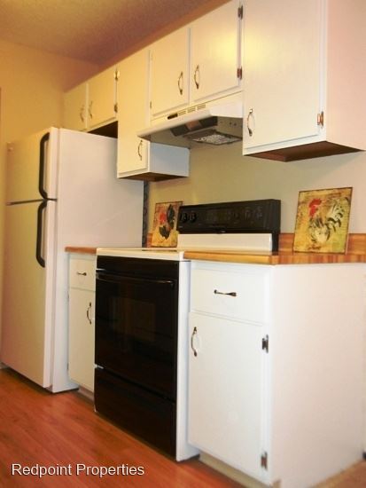 Foto del edificio - 321 Prairiewood Cir S