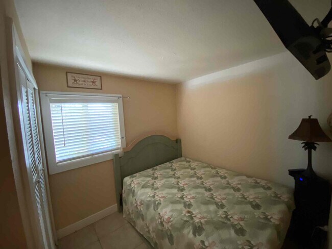 Foto del edificio - 211 Circle Dr