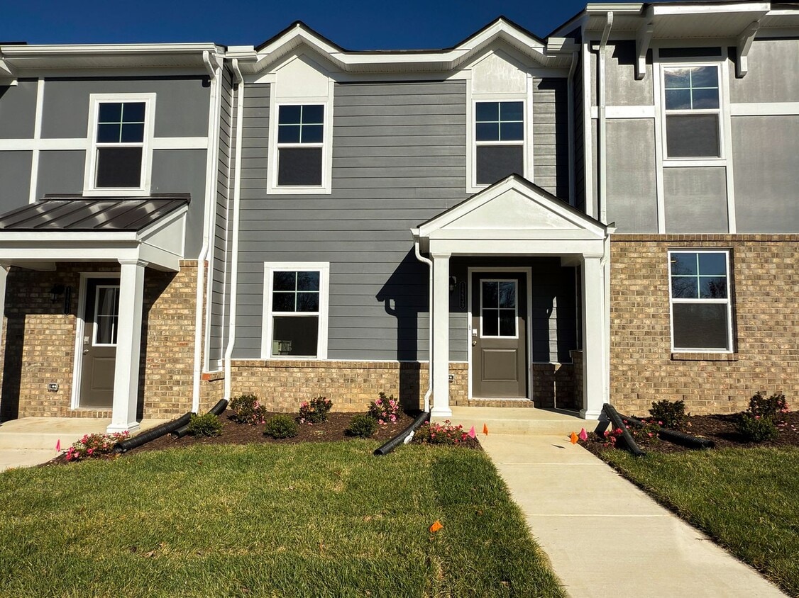 Primary Photo - Modern New 3BR Townhome in Hancock Village with Luxury Finishes