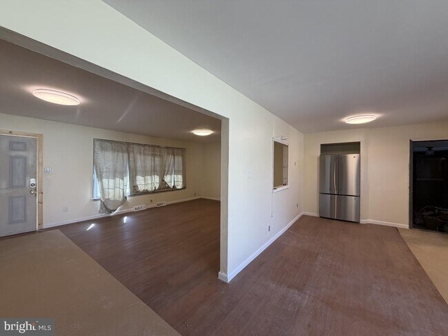 Foto del edificio - 322 W Nicholson Rd