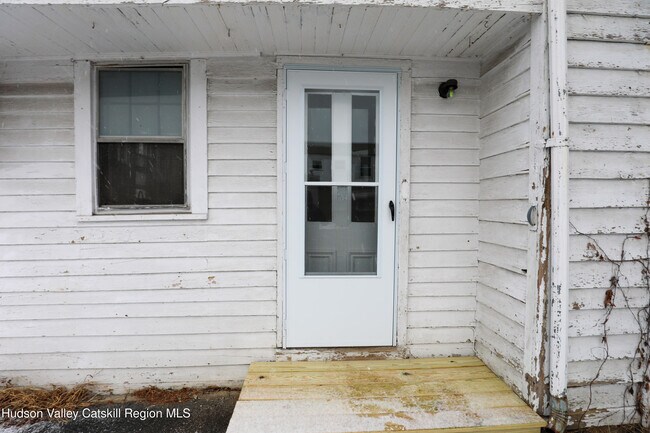 Building Photo - 180 Broadway