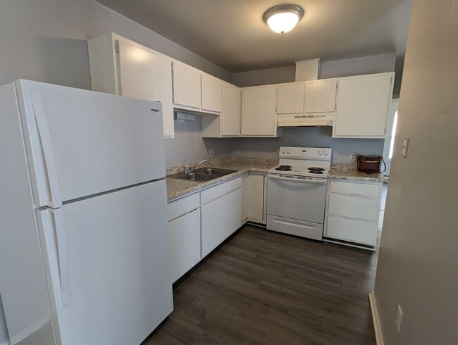 Foto del edificio - 2 Bedroom Apartment in Salisbury