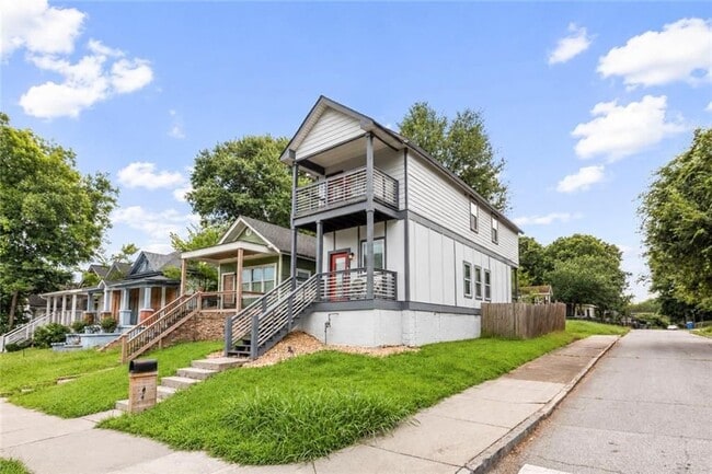 Building Photo - 494 Rockwell St SW