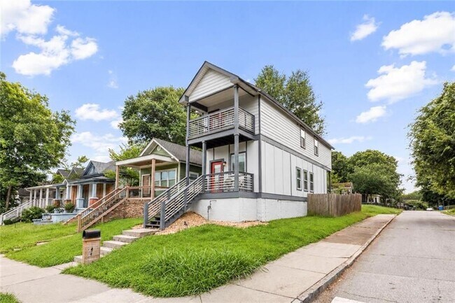 Foto del edificio - 494 Rockwell St SW