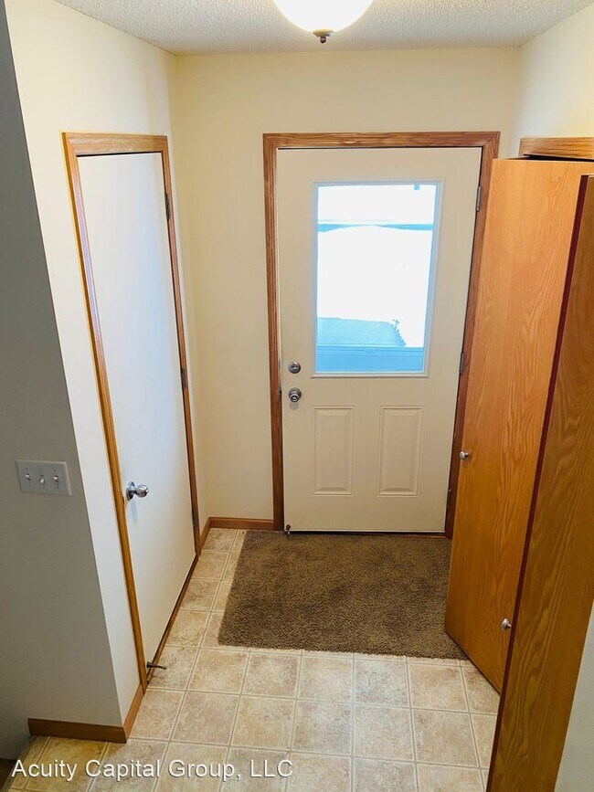 Foto del edificio - 3 br, 1 bath House - 10127 179th Ave NW