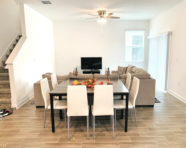 Foto del edificio - 12018 Language Way