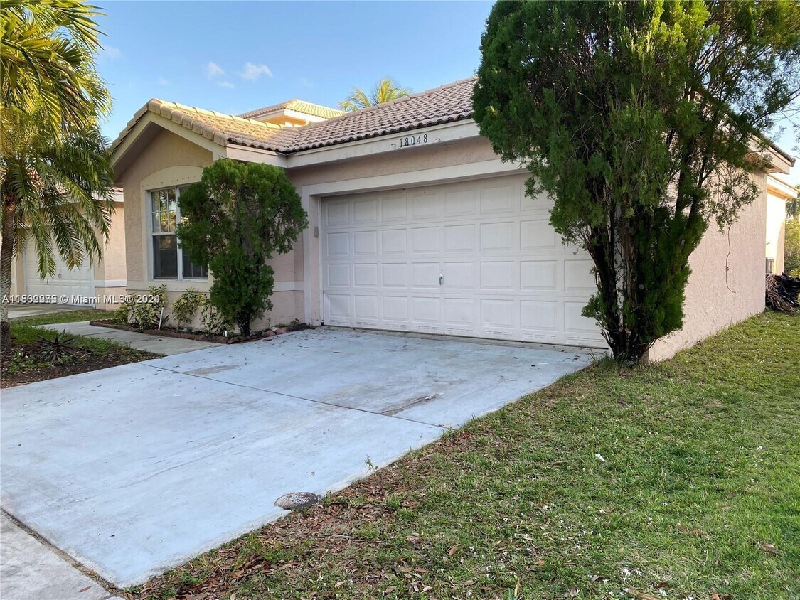 Primary Photo - 18048 SW 30th Ct