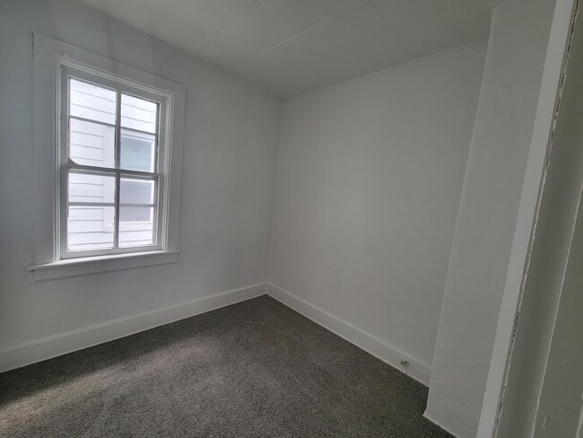 Building Photo - 2560 S Austin St
