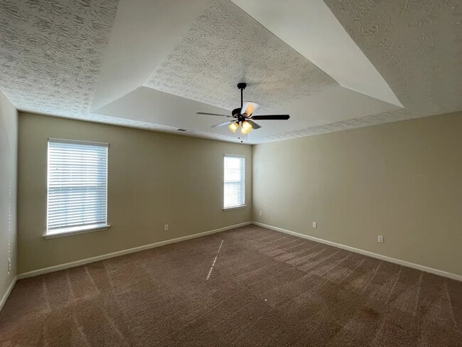 Foto del edificio - 2975 Hampton Valley Dr SE