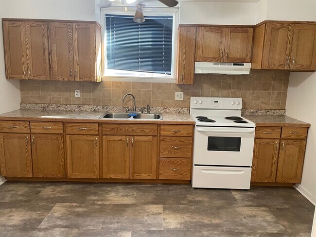 Eat in kitchen - 383 Partridge St
