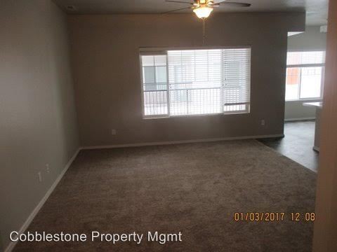 Building Photo - 1663 N Madderlake Ave