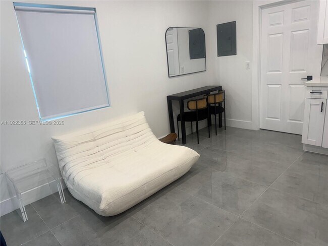 Foto del edificio - 935 Jefferson Ave