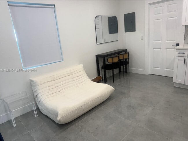 Building Photo - 935 Jefferson Ave