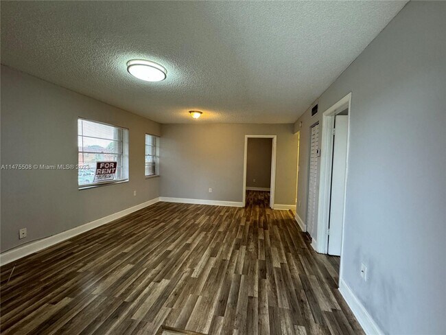 Foto del edificio - 6851 SW 129th Ave