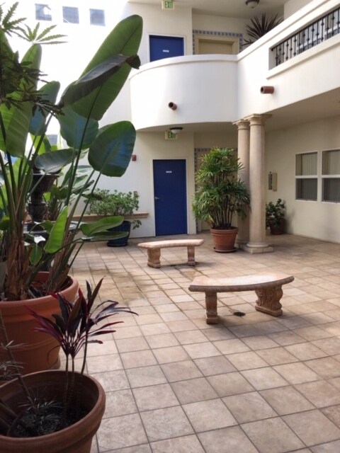 Foto del edificio - 4309 Dixie Canyon Ave