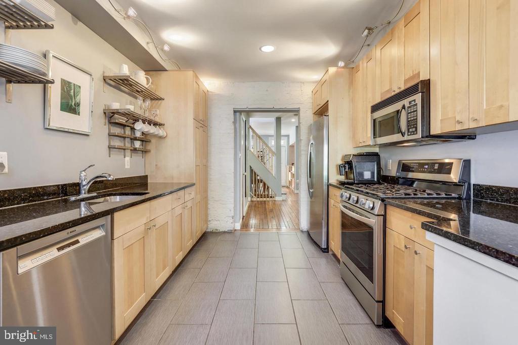 Foto del edificio - 320 S Collington Ave