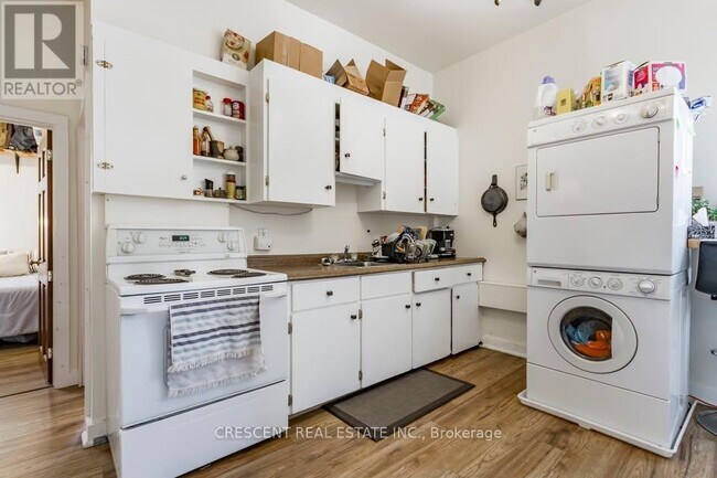 Photo du bâtiment - 265 Barrie Rd