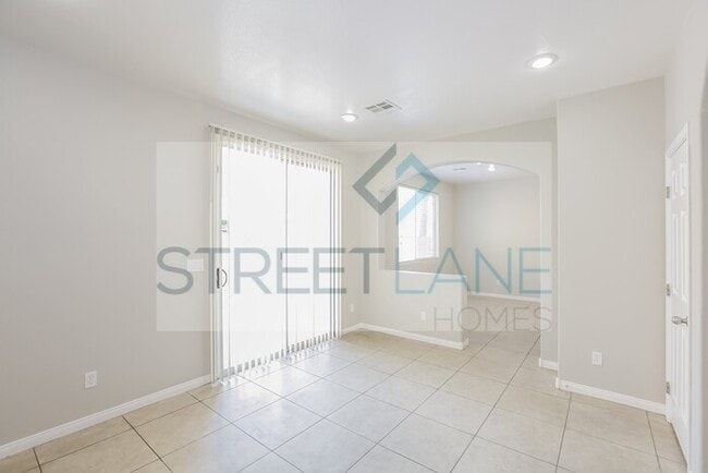 Building Photo - 6712 Dry Hollow Dr