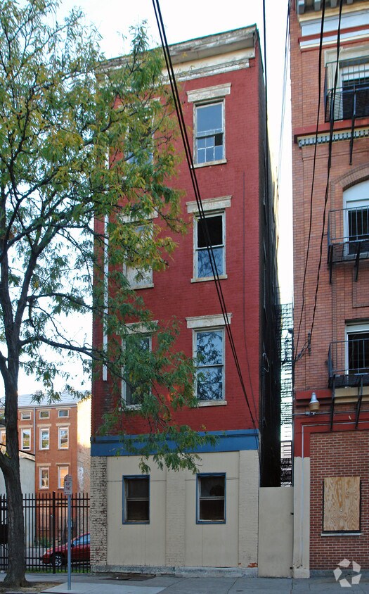 Building Photo - 1620 Race St