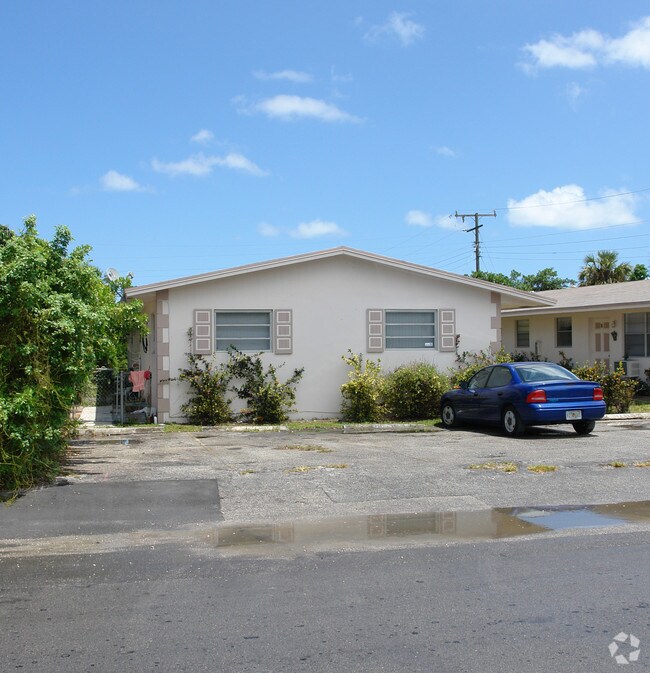 Foto del edificio - 1180 SW 25th Ave