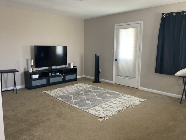 Foto del edificio - 3502 Scotland Rd