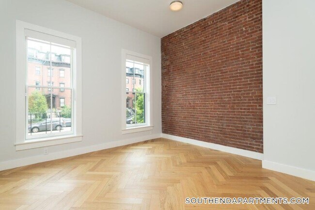 Building Photo - 461 Massachusetts Ave