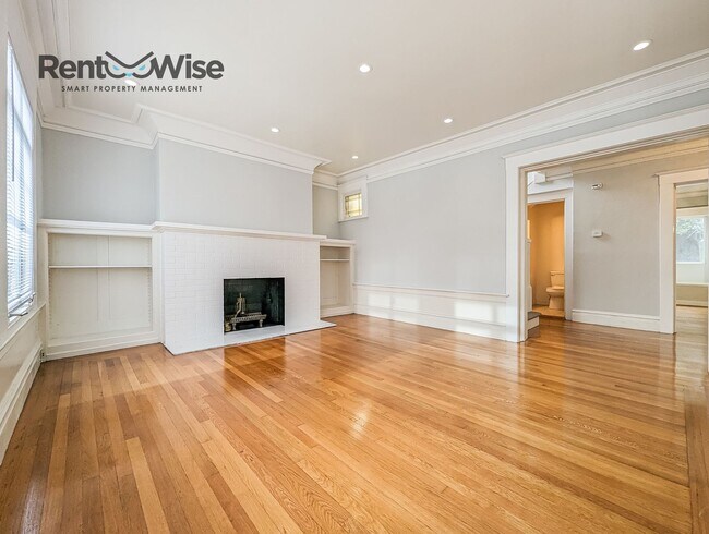 Building Photo - 1526 Palou Ave