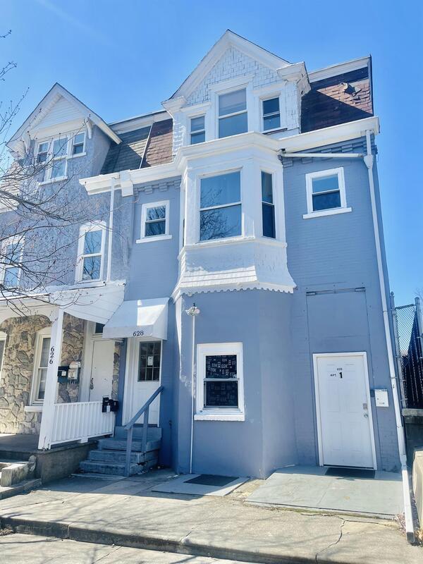 Building Photo - 628 N 6th St