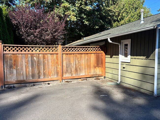 Building Photo - 20216 76th Ave W