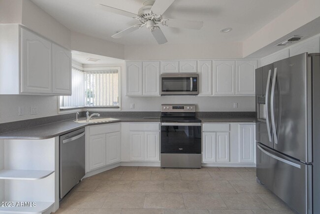 Building Photo - 8444 E San Bernardo Dr