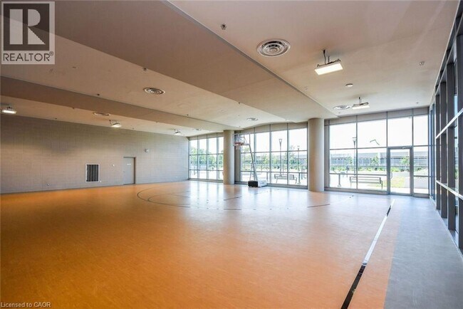 Photo du bâtiment - 2093 Fairview St