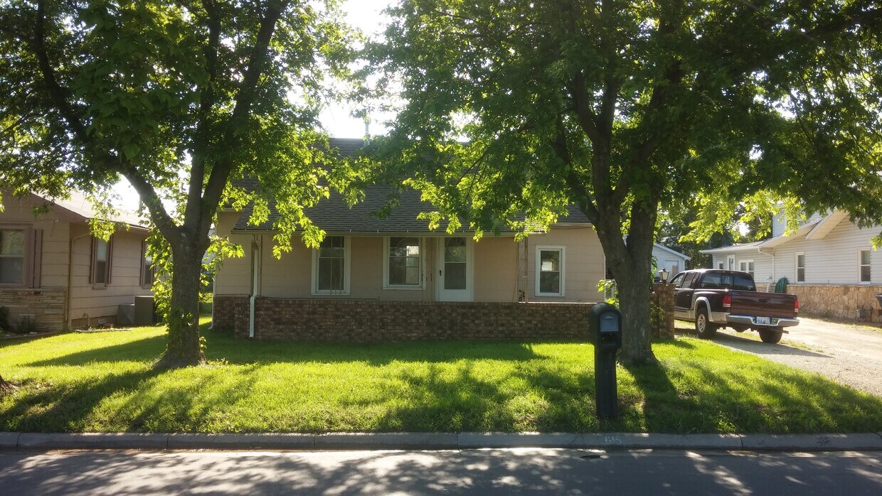 615 N. Orchard Street - 615 N Orchard St