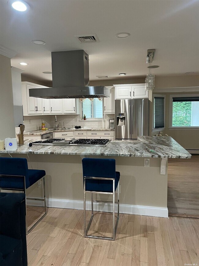 48 Colby Dr, Dix Hills, NY 11746 House Rental in Dix Hills, NY