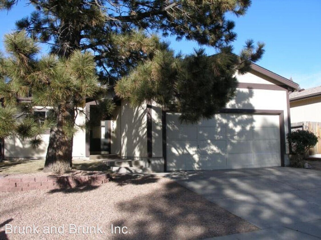 Primary Photo - 2 br, 2 bath House - 5734 Stoney Pass